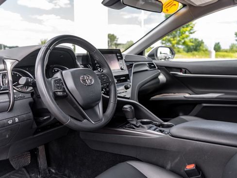 Used 2022 Toyota Camry SE AWD/4WD image 19