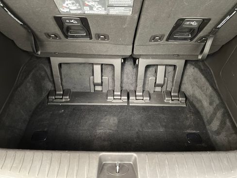 Used 2026 Kia Carnival LXS FWD image 46