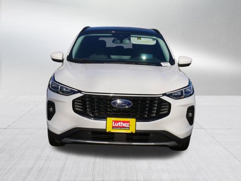 Used 2025 Ford Escape SE w/ PHEV Premium Package image 2