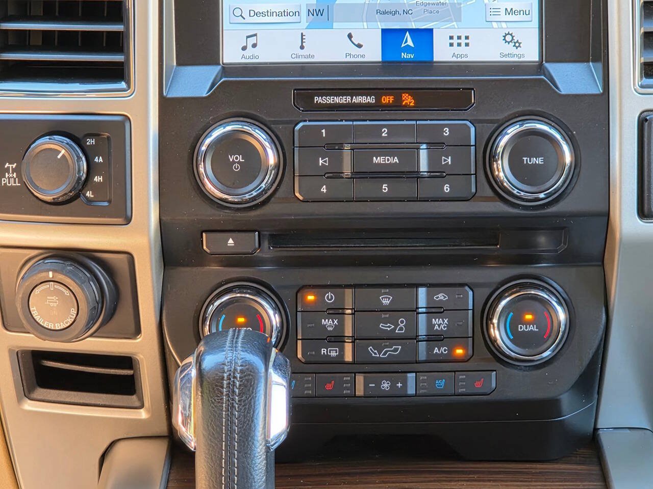 Used 2017 Ford F150 Lariat AWD/4WD image 27
