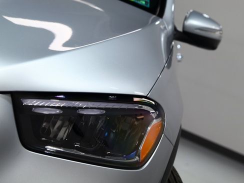 Used 2025 Mercedes-Benz GLE 350 4MATIC image 7