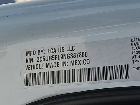 Used 2022 RAM 2500 Laramie AWD/4WD image 43