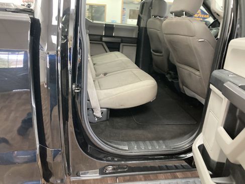 Used 2018 Ford F150 XLT w/ Equipment Group 301A Mid image 16