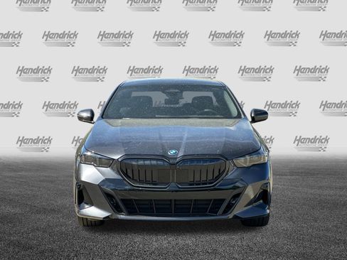 New 2026 BMW 550e xDrive w/ Premium Package AWD/4WD image 3