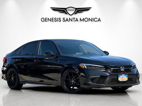 Used 2022 Honda Civic Sport image 2