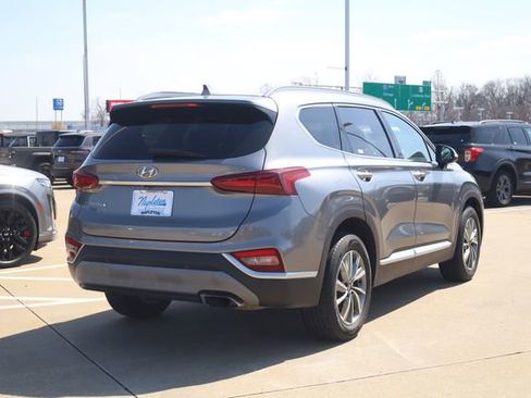Used 2019 Hyundai Santa Fe Limited image 4