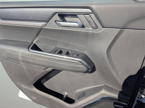 New 2026 GMC Acadia Elevation image 21