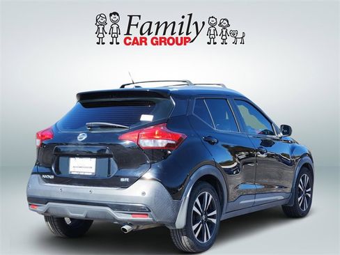 Used 2020 Nissan Kicks SR w/ SR Premium Package image 4