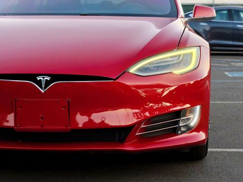 Used 2020 Tesla Model S Long Range Plus AWD/4WD image 15