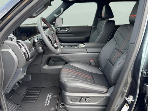 New 2026 Nissan Armada PRO-4X AWD/4WD image 9