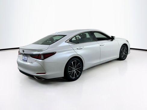 Used 2025 Lexus ES 350 w/ Premium Package FWD image 5
