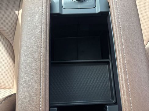 New 2026 Toyota Grand Highlander Platinum image 38