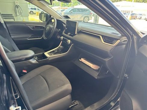 Used 2024 Toyota RAV4 LE FWD image 14