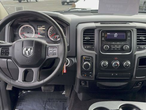 Used 2017 RAM 1500 Express image 16