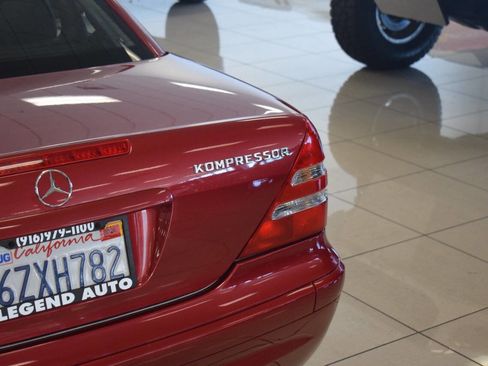 Used 2004 Mercedes-Benz SLK 230 image 34