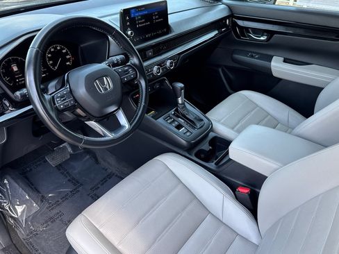 Used 2025 Honda CR-V EX-L image 4