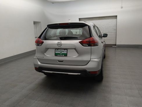 Used 2020 Nissan Rogue S FWD image 7
