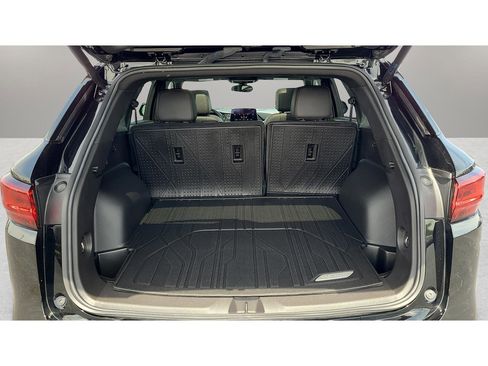 Used 2025 Chevrolet Blazer RS w/ LPO, Floor Liner Package FWD image 28