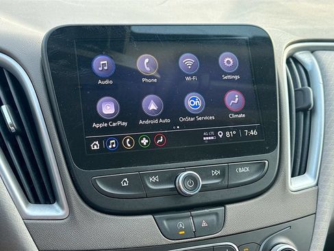 Used 2022 Chevrolet Malibu LT FWD image 16