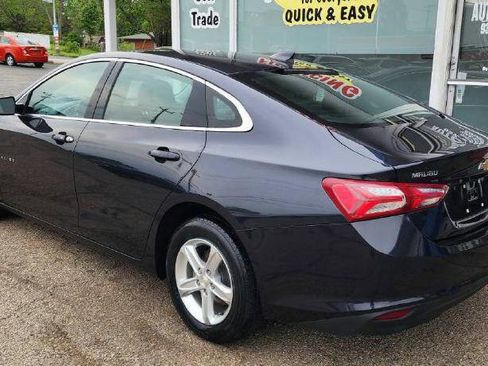 Used 2022 Chevrolet Malibu LT FWD image 4