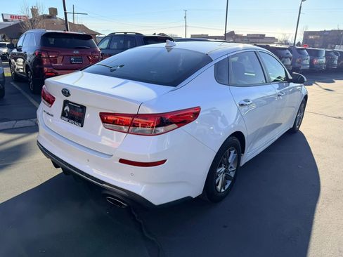 Used 2019 Kia Optima LX image 5