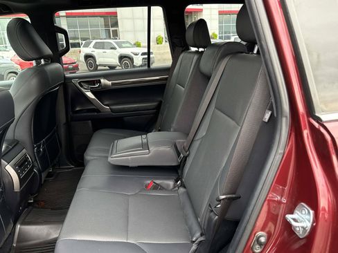Used 2022 Lexus GX 460 Premium w/ Premium Package AWD/4WD image 13