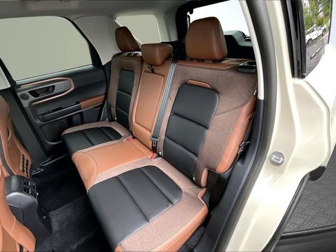 Used 2025 Ford Bronco Sport Outer Banks w/ Outer Banks Tech Package+ AWD/4WD image 23