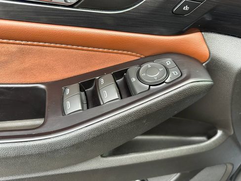 Used 2018 Chevrolet Traverse High Country w/ LPO, Floor Liner Package AWD/4WD image 15