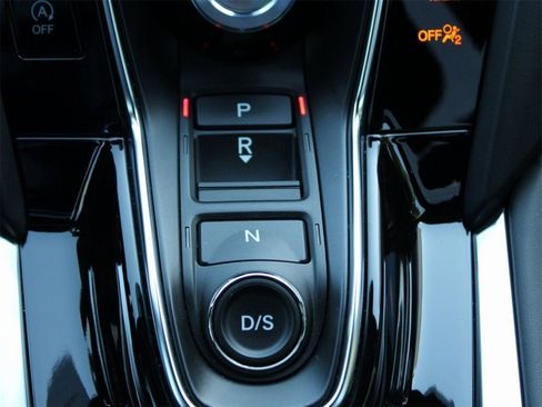 Certified 2025 Acura RDX SH-AWD image 25