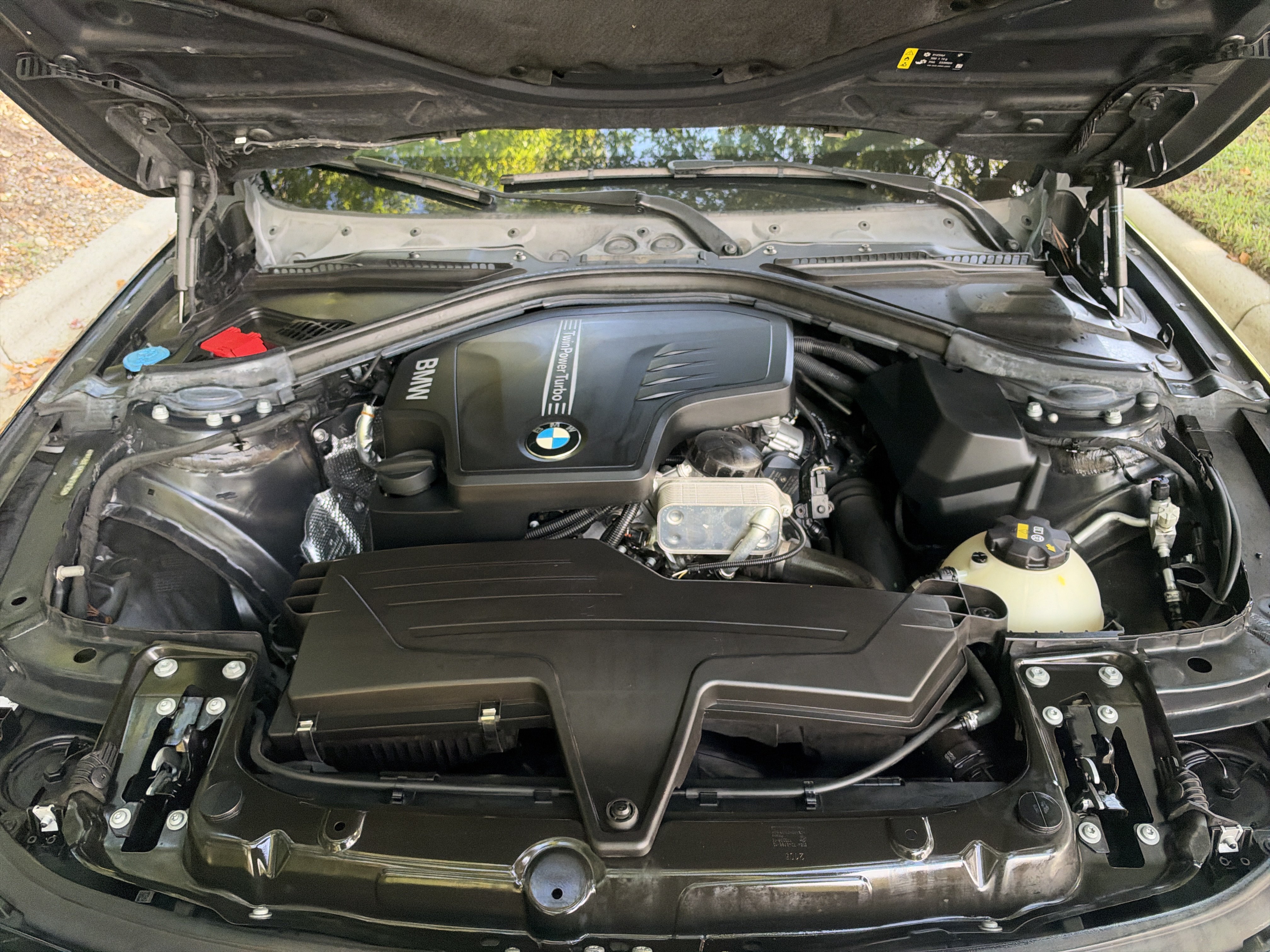 Used 2017 BMW 320i Sedan RWD image 28