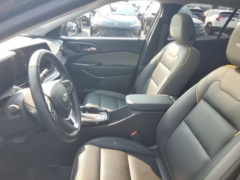 Certified 2024 Chevrolet Trax ACTIV w/ Sunroof Package FWD image 16