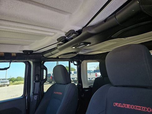 Used 2018 Jeep Wrangler Unlimited Rubicon AWD/4WD image 22
