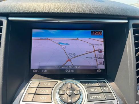 Used 2013 INFINITI FX37 AWD w/ Premium Pkg image 15