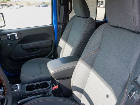 New 2024 Jeep Gladiator Sport image 12