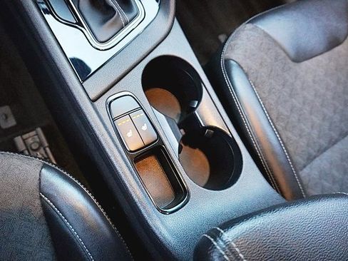 Used 2019 Kia Niro EX image 30