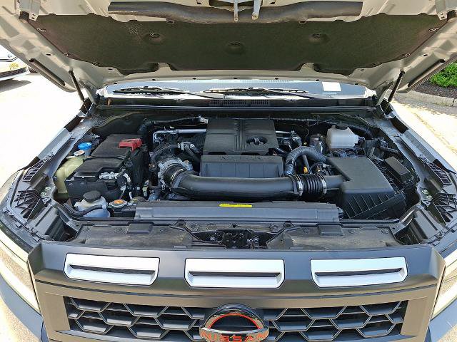 Certified 2025 Nissan Frontier PRO-4X AWD/4WD image 29