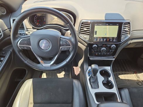 Used 2019 Jeep Grand Cherokee Altitude AWD/4WD image 19