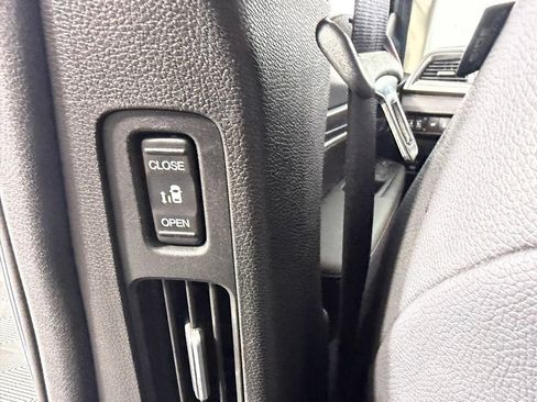 Used 2025 Honda Odyssey EX-L image 25