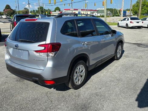 Used 2021 Subaru Forester AWD/4WD image 4