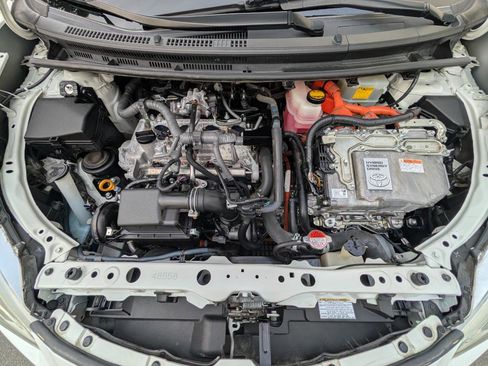 Used 2016 Toyota Prius C Four image 17