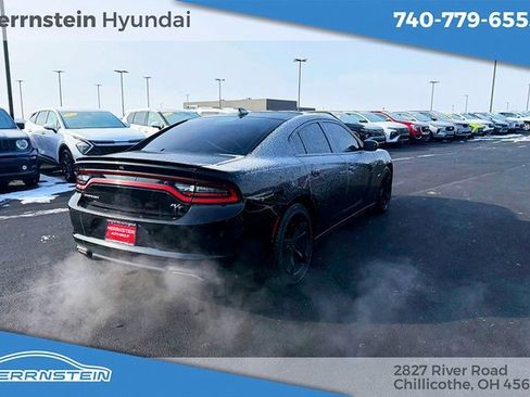 Used 2018 Dodge Charger R/T image 28