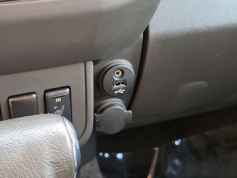 Used 2017 Nissan Frontier SV w/ SV Value Truck Package image 22