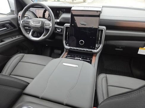 New 2026 GMC Yukon XL Denali w/ Sun & Power Step Package image 33