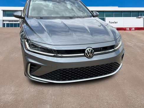 New 2026 Volkswagen Jetta SE FWD image 26