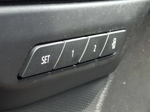 Used 2024 Buick Envision Preferred AWD/4WD image 25