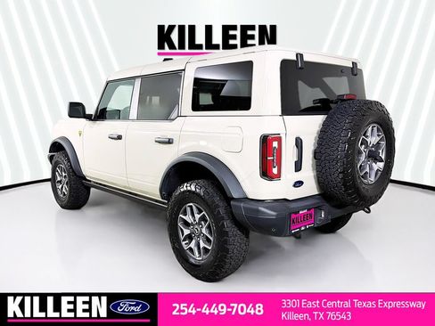 Certified 2025 Ford Bronco Badlands AWD/4WD image 7