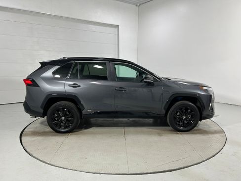 Used 2024 Toyota RAV4 XSE AWD/4WD image 37