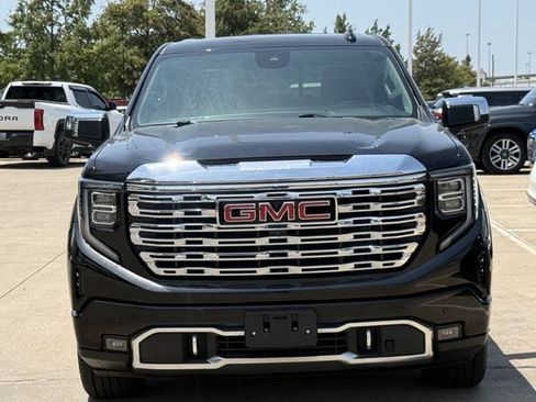 Used 2024 GMC Sierra 1500 Denali RWD image 7