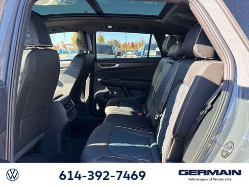 New 2026 Volkswagen Atlas Cross Sport SEL Premium R-Line AWD/4WD image 17