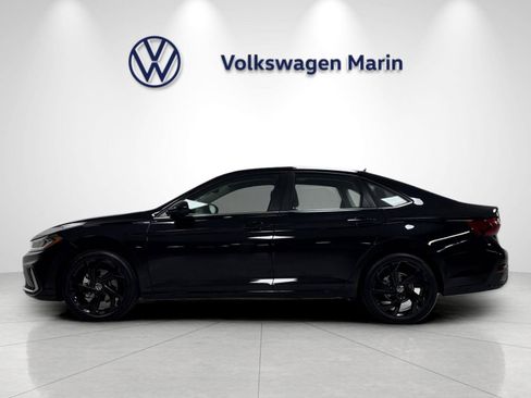 New 2026 Volkswagen Jetta SE FWD image 2
